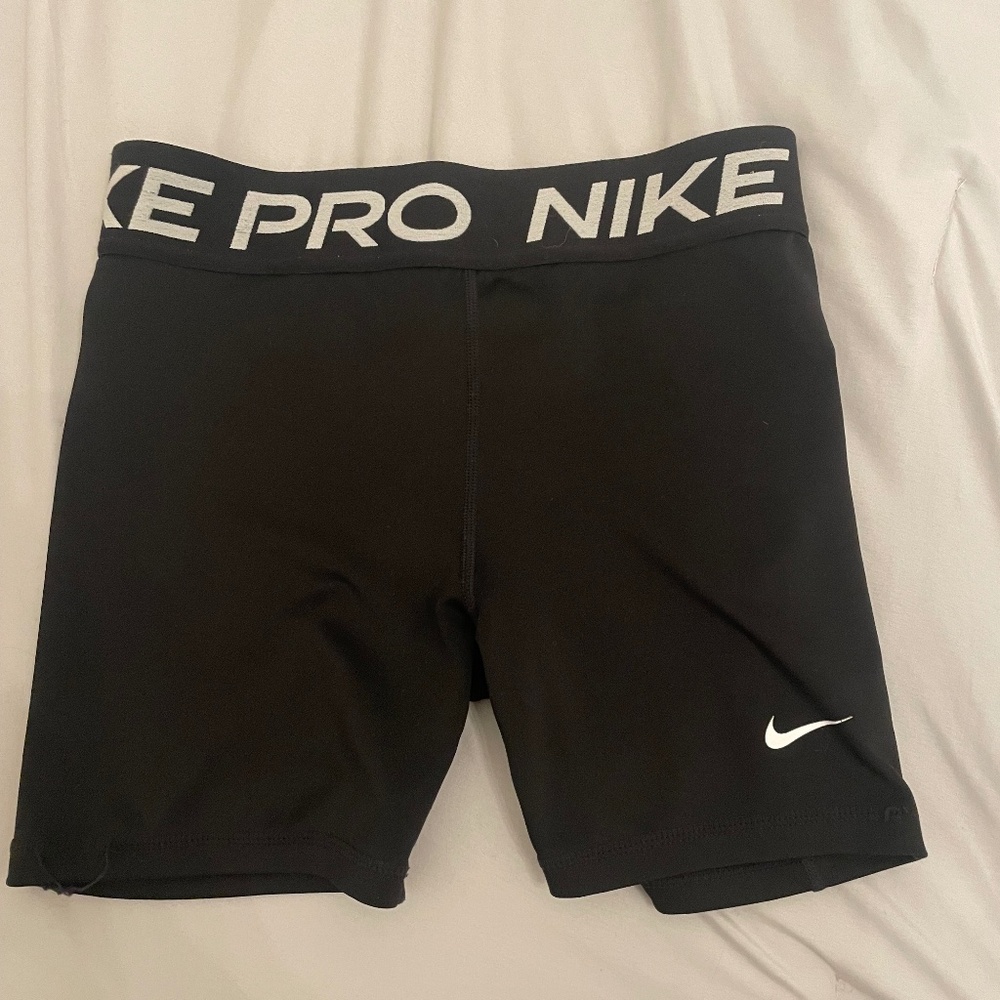 Black Nike Pros (4 inch)